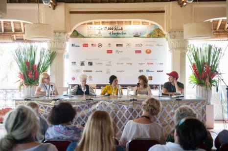 Hosting 'Why Write' at the Ubud Writers and Readers Festival, with Nam Le, Mireille Juchau, Okky Madasari and Amanda Curtin.